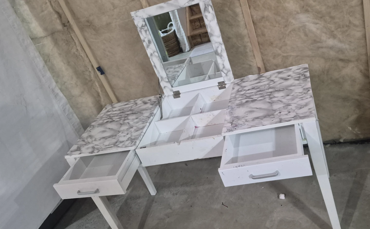 White Vanity Table with Flip Top Mirror - photo 2