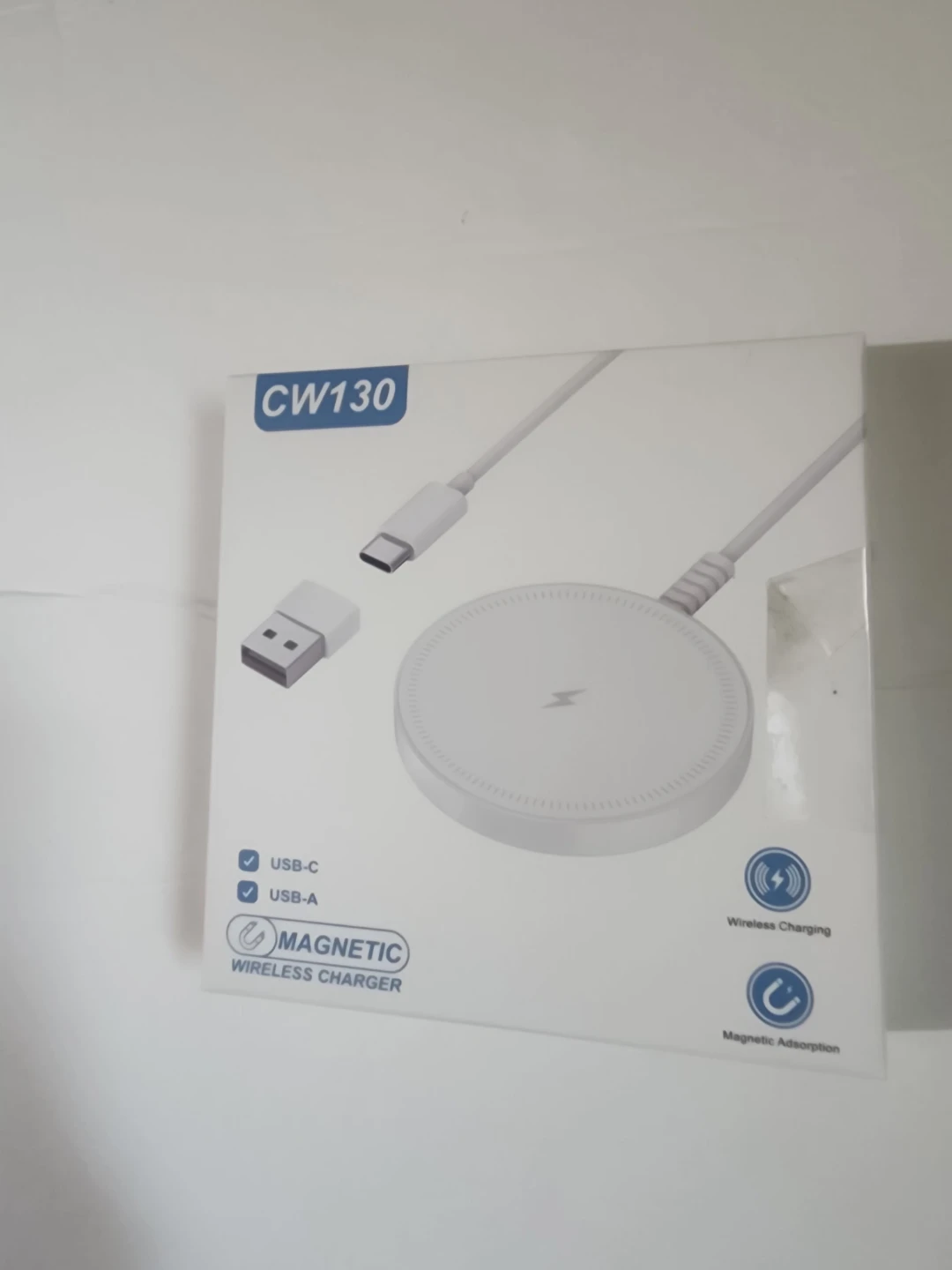 Magnetic Wireless Charger CW130