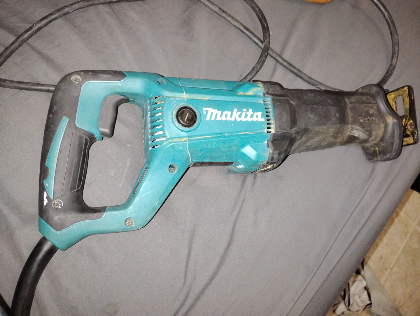 Makita JR3051T Reciprocating Saw