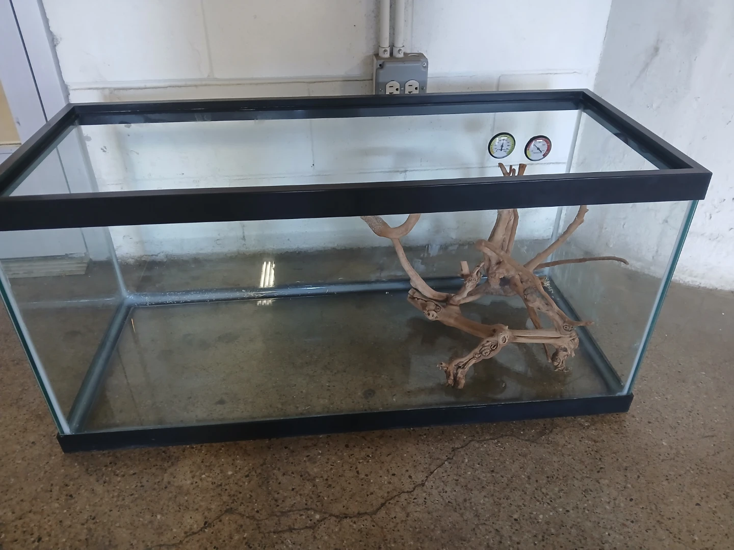 Fish tank like new