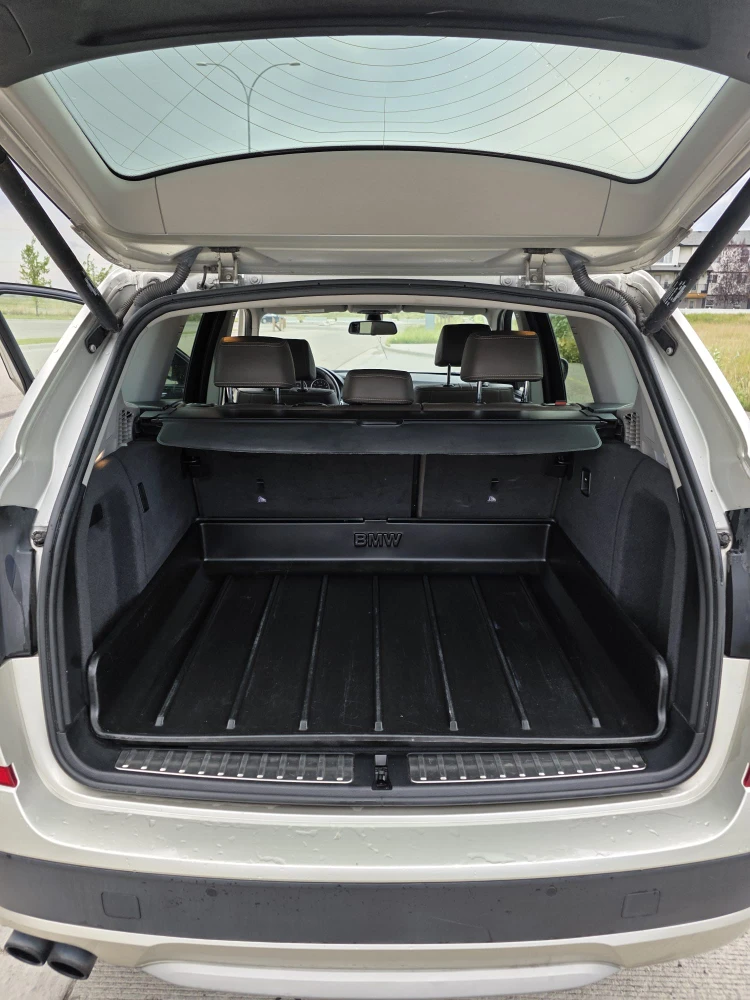 BMW X3 SUV - photo 3