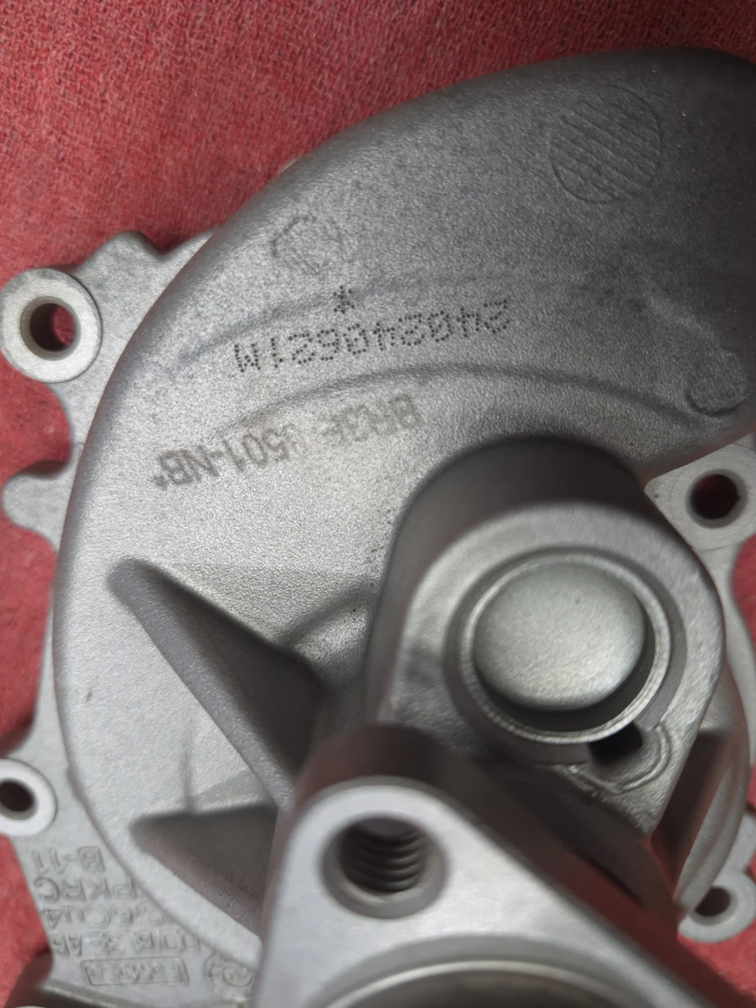 FoMoCo Water Pump BR3E-8501-NB v6 ford transit 150