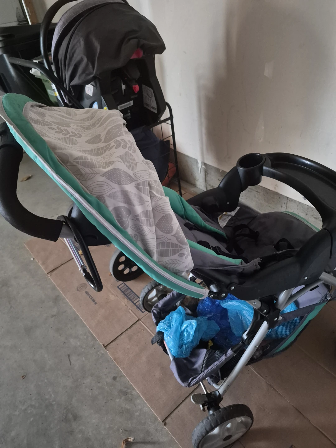 Graco Travel System Stroller and Infant Car Seat