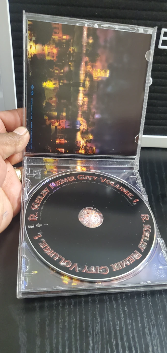 R. Kelly Remix City Volume 1 Audio CD - photo 2