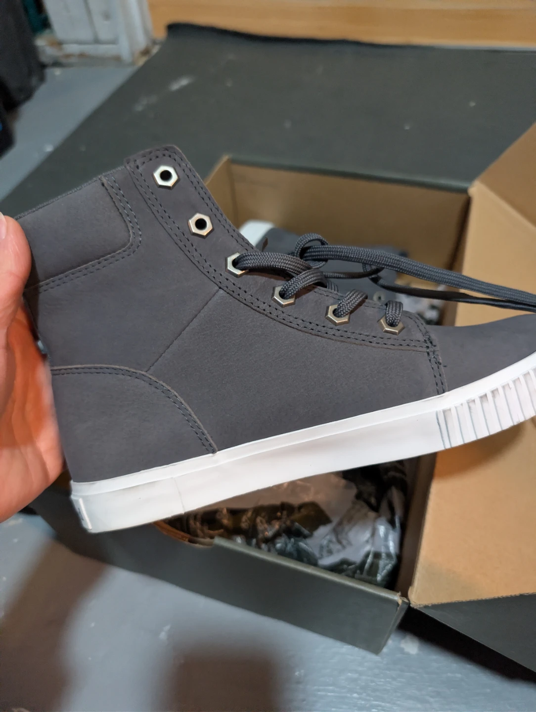 Timberland Skyla Bay 6-Inch Boots, Grey, Size 6.5 - photo 3