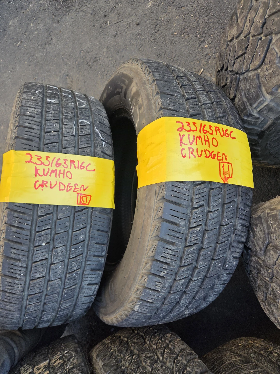 2 Kumho Crugen Tires 235/65R16C