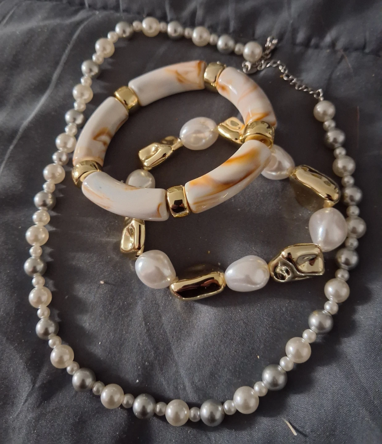 Jewellery Bundle: Pearl Necklace and Two Bracelets