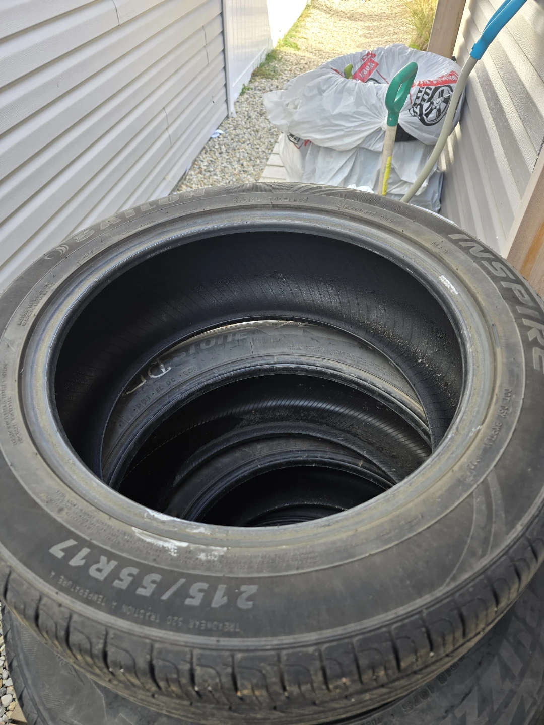 215/55R17. FOUR All-SEASON TIRES - photo 2