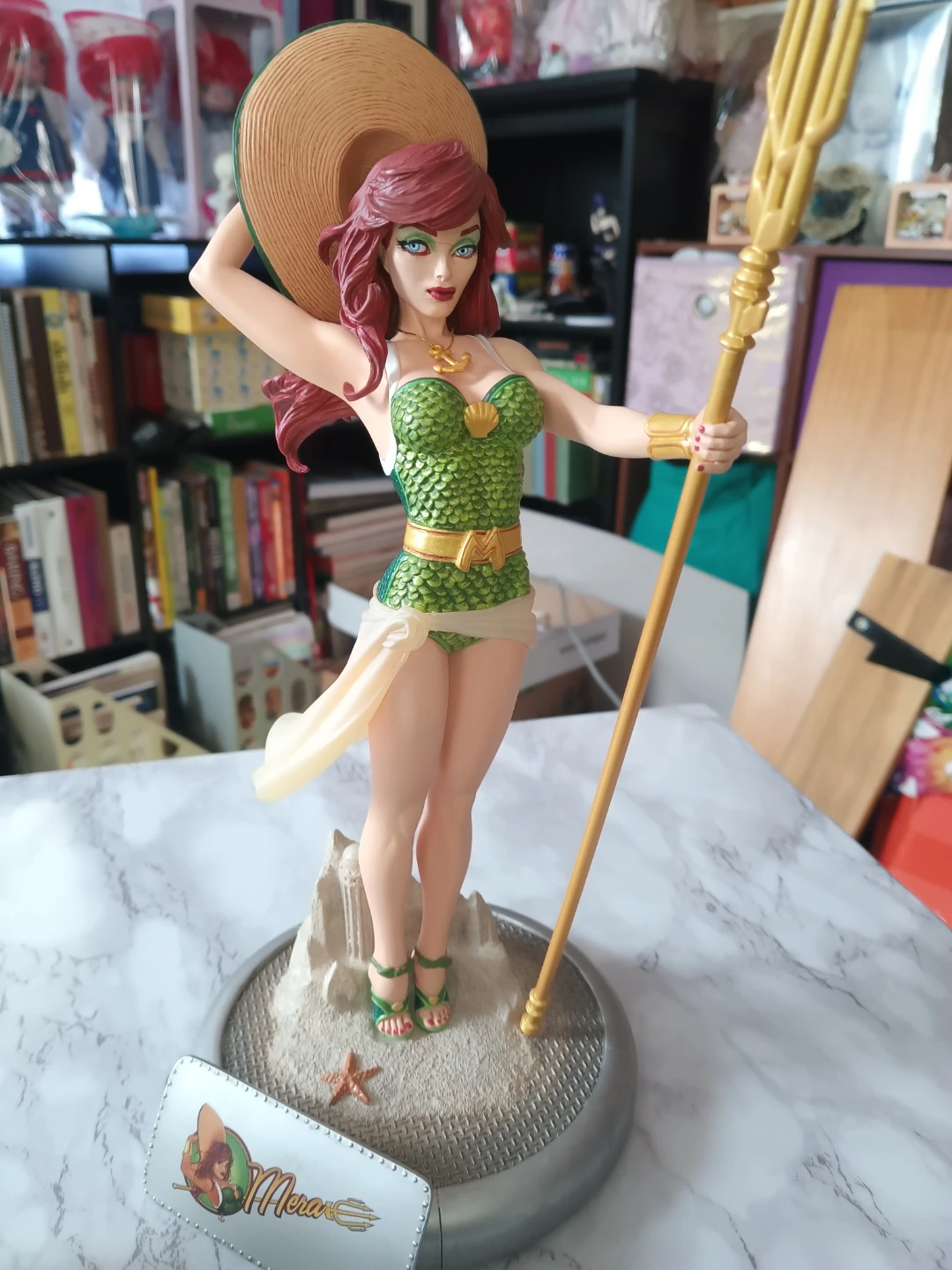 DC comics bombshell: Mera(Damaged) - photo 2