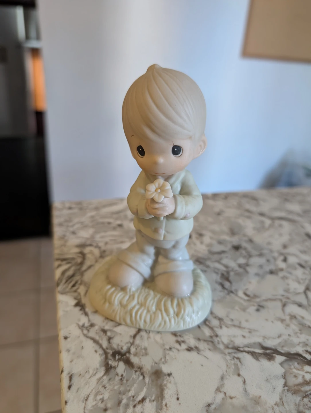 Precious Moments Mommy I Love You Figurine - photo 2