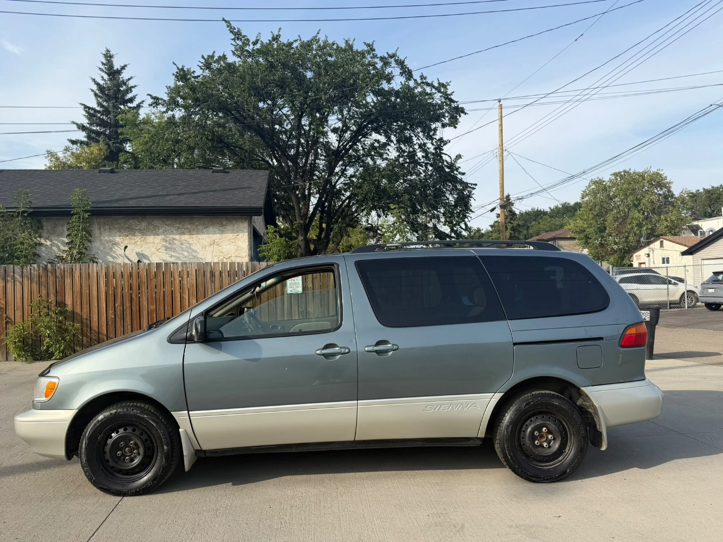 2000 TOYOTA SIENNA LE - photo 5