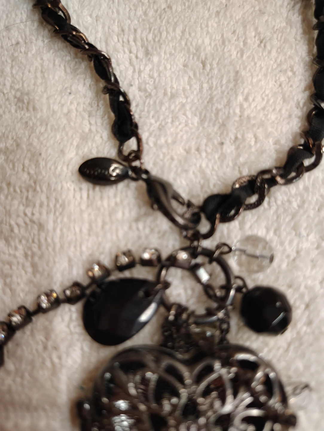 Black chain necklace with charms Guess