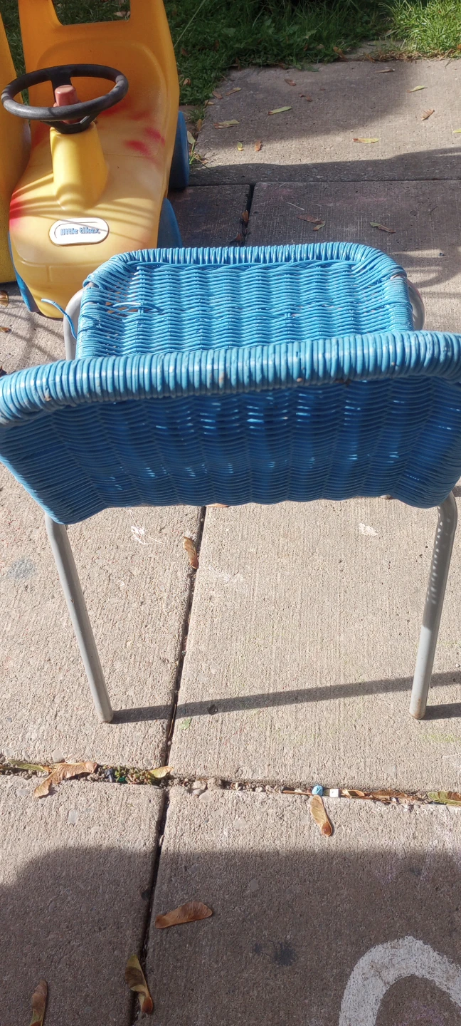 Blue woven patio chair - photo 4