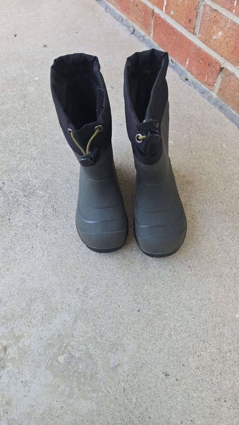 Kamik Boots Size 9