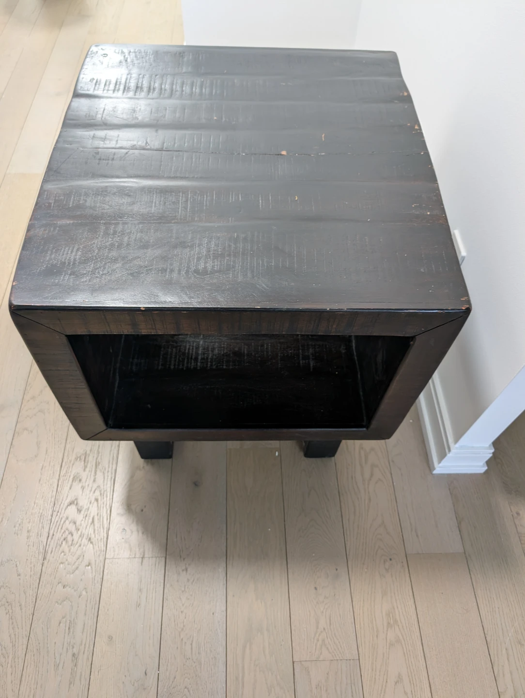 Rustic dark wood side table Ashley Furniture - photo 3
