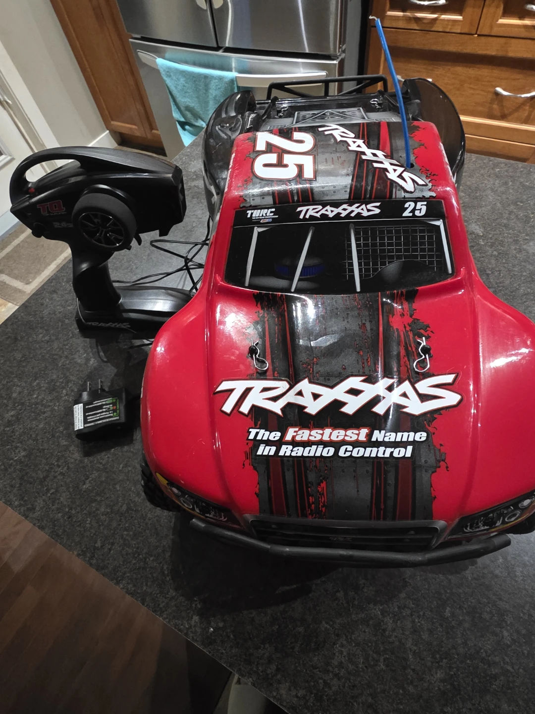 Traxxas Slash 1/10 Scale RC Truck