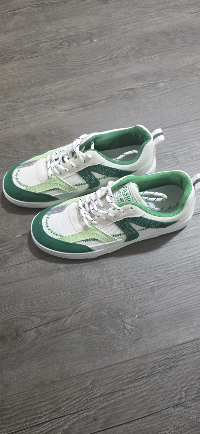 Green and White Casual Sneakers