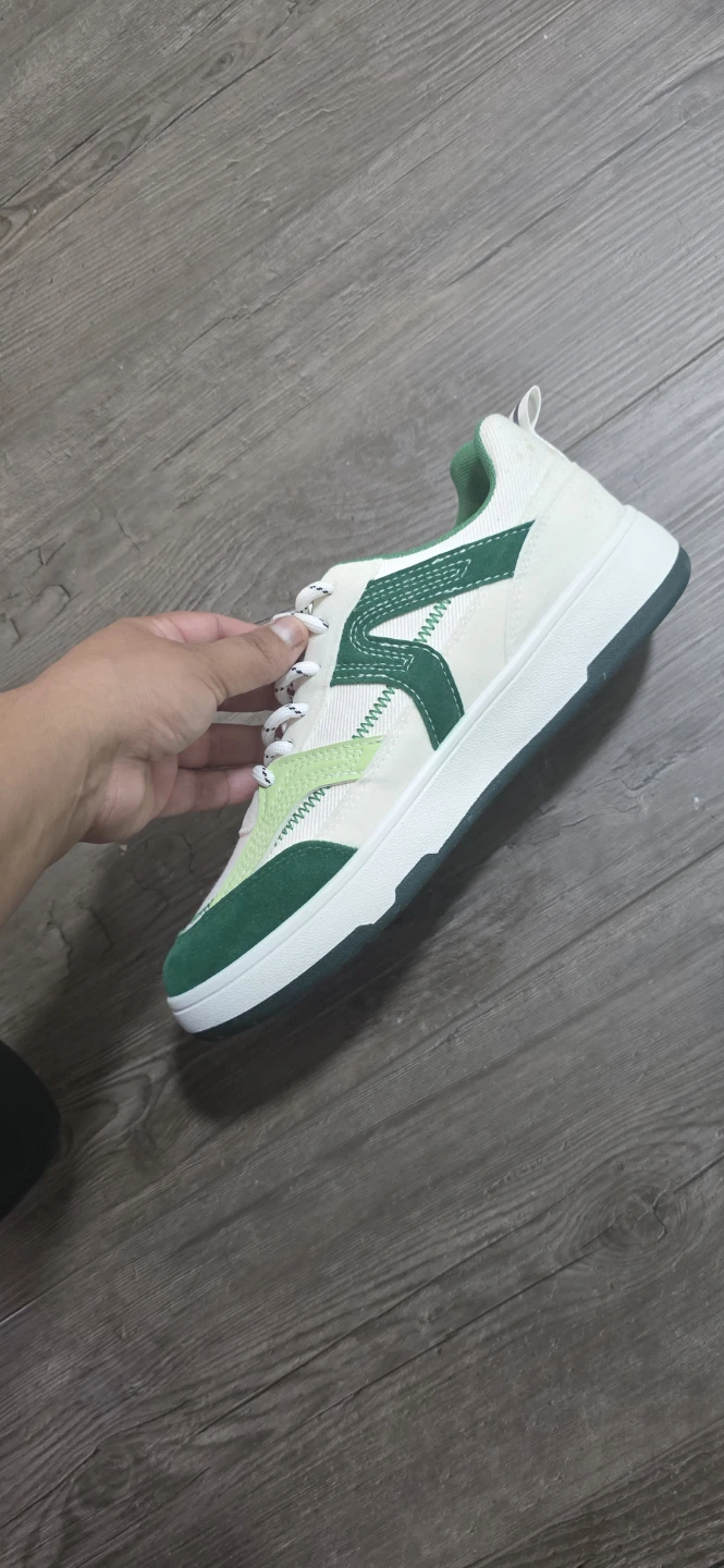 Green and White Casual Sneakers - photo 3
