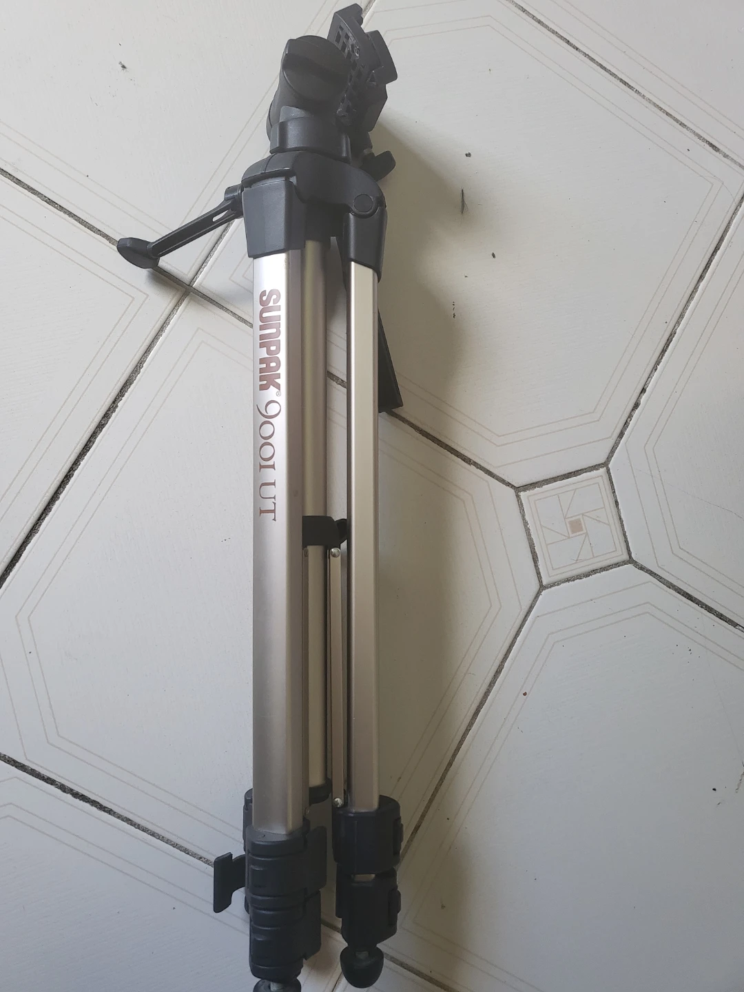 Sunpak 9001 UT Camera Tripod