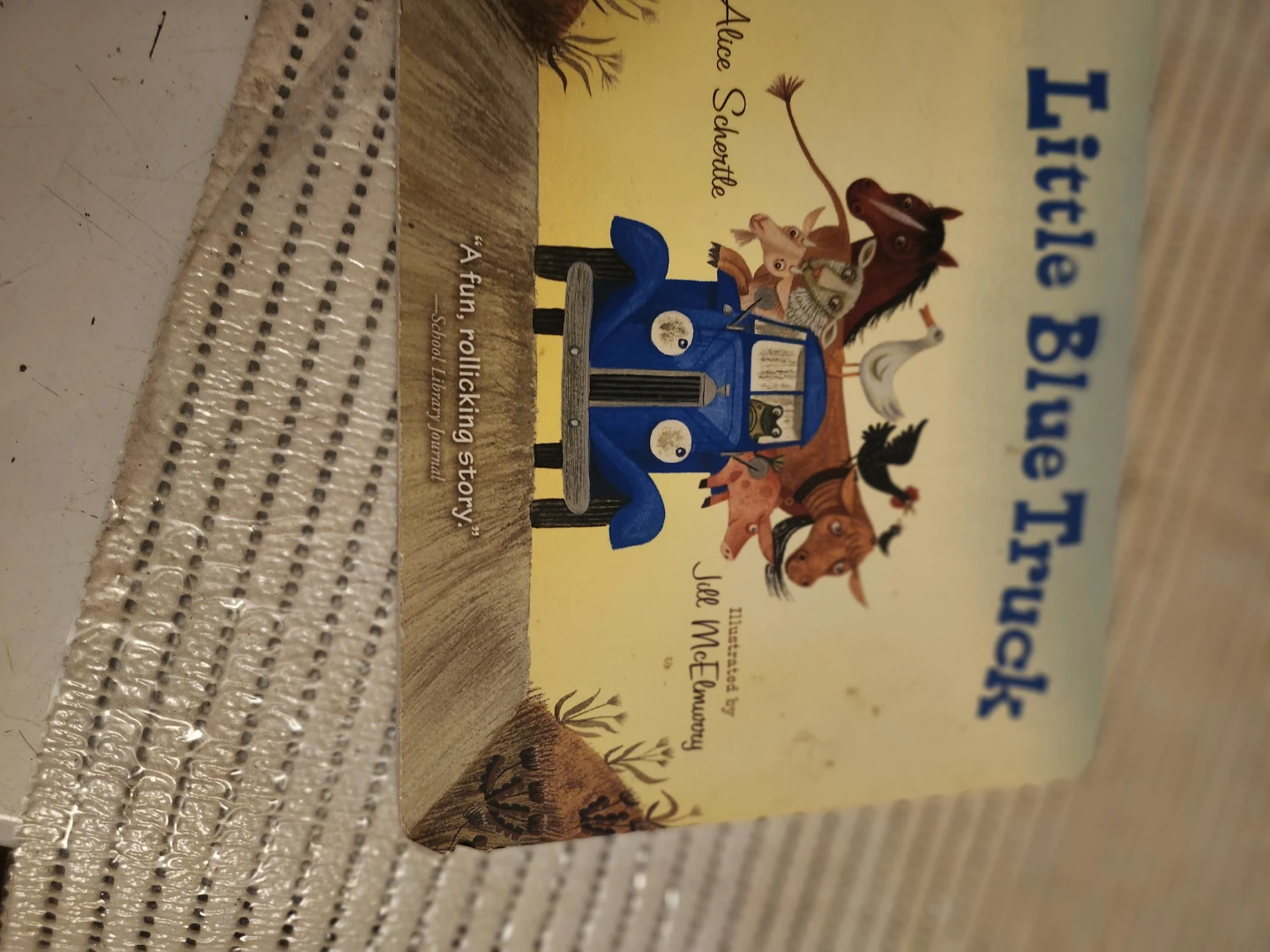 Little Blue Truck by Alice Schertle