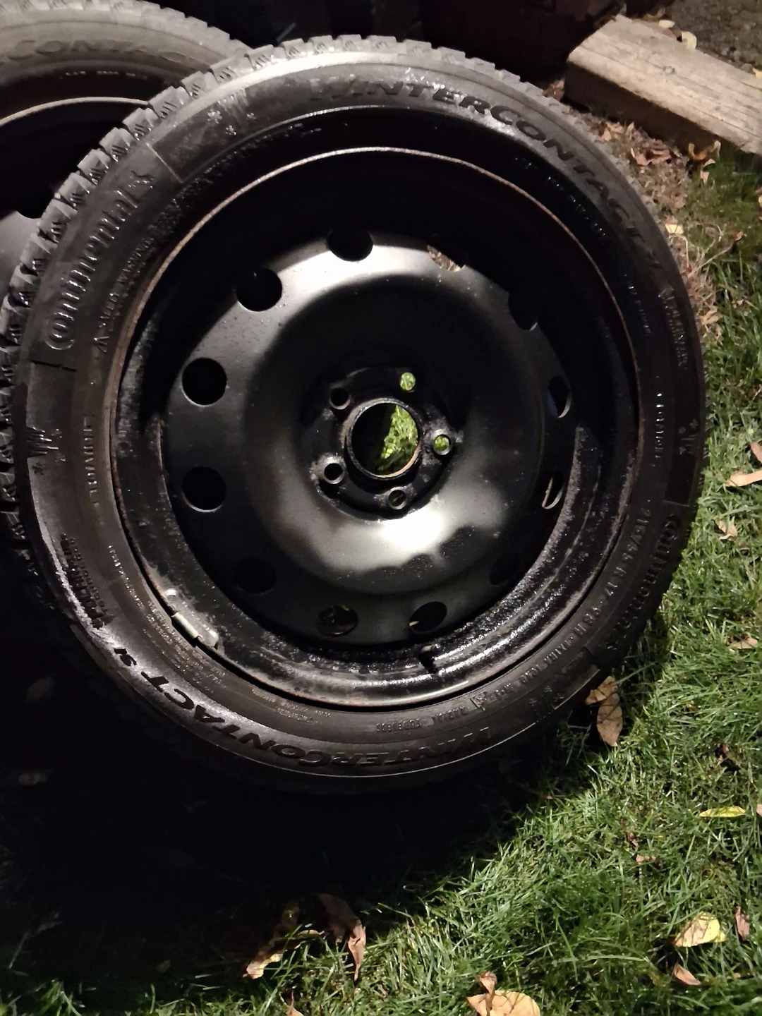 215/55/17, 5 x 114.3 Honda, etc winter tires on rims. - photo 4