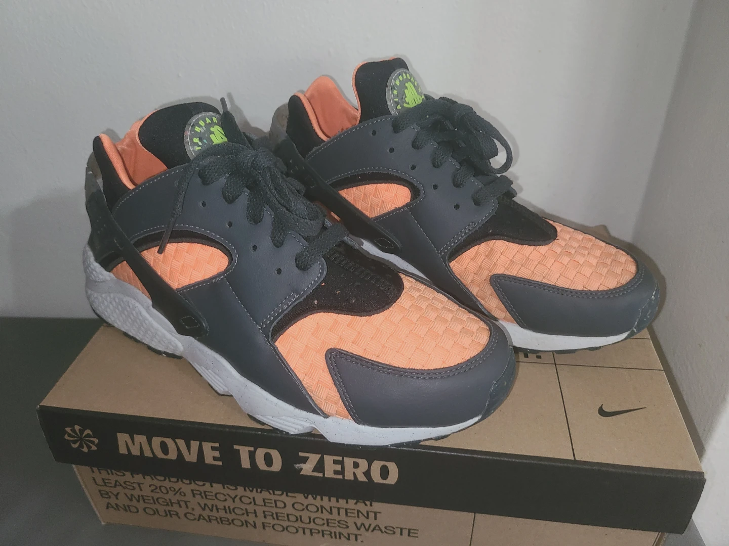 Nike Air Huarache Next Nature Sneakers