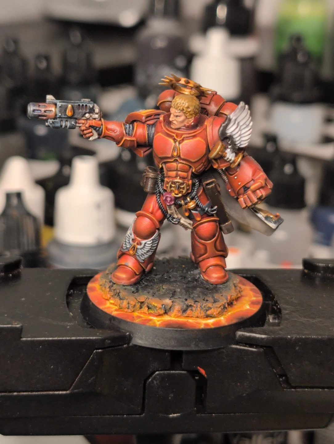 Painted Blood Angels Captain Space Marine Miniature - photo 3