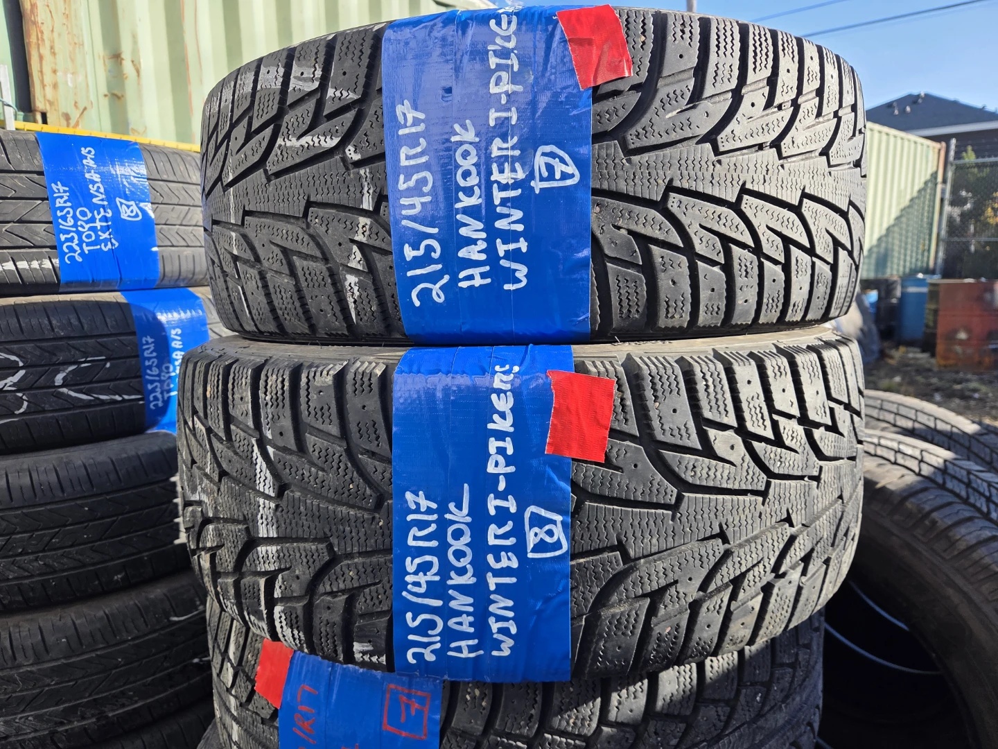 Hankook Winter i-Pike Tires 215/45R17