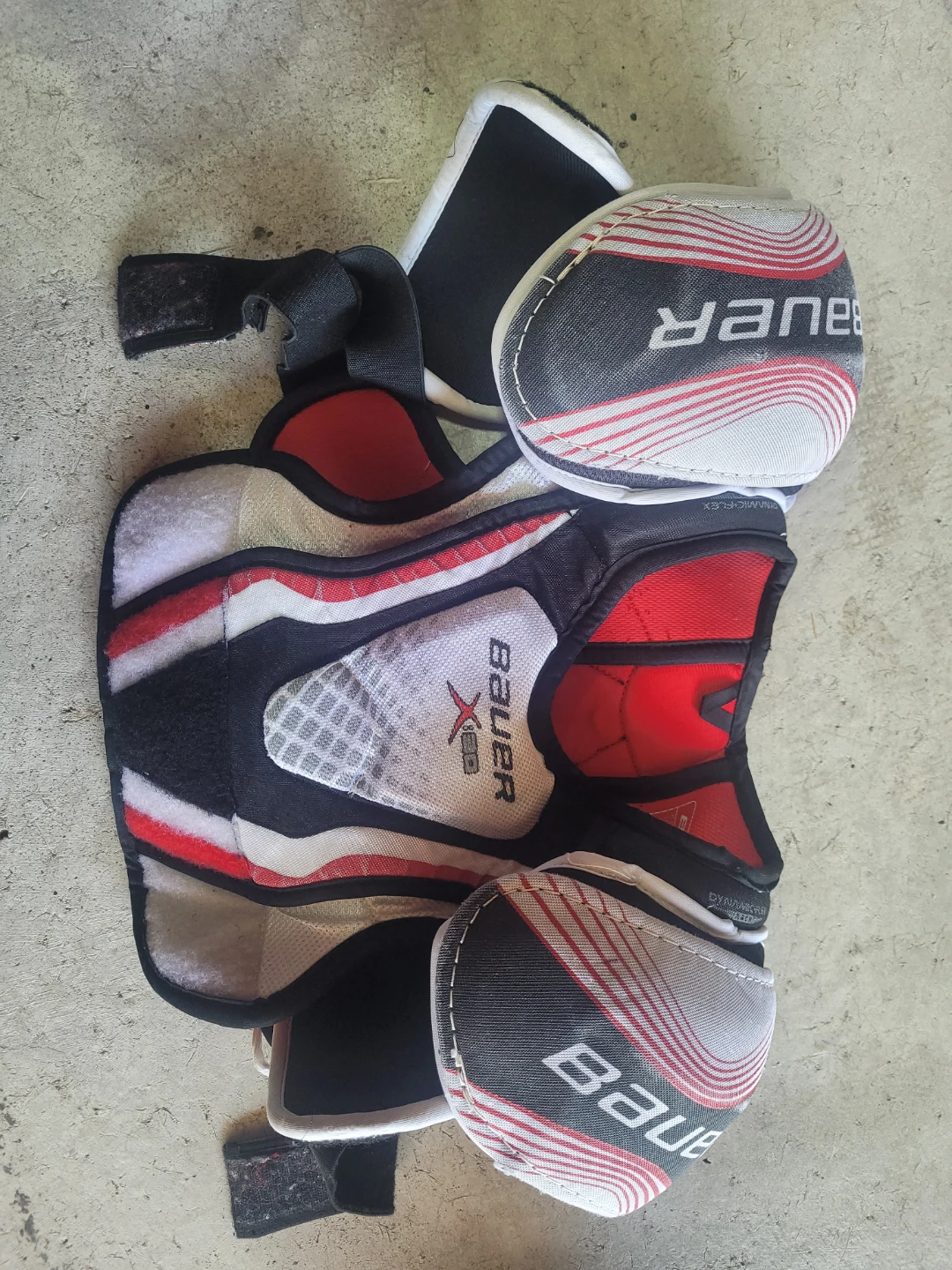 Bauer X800 Hockey Shoulder Pads childrens size small