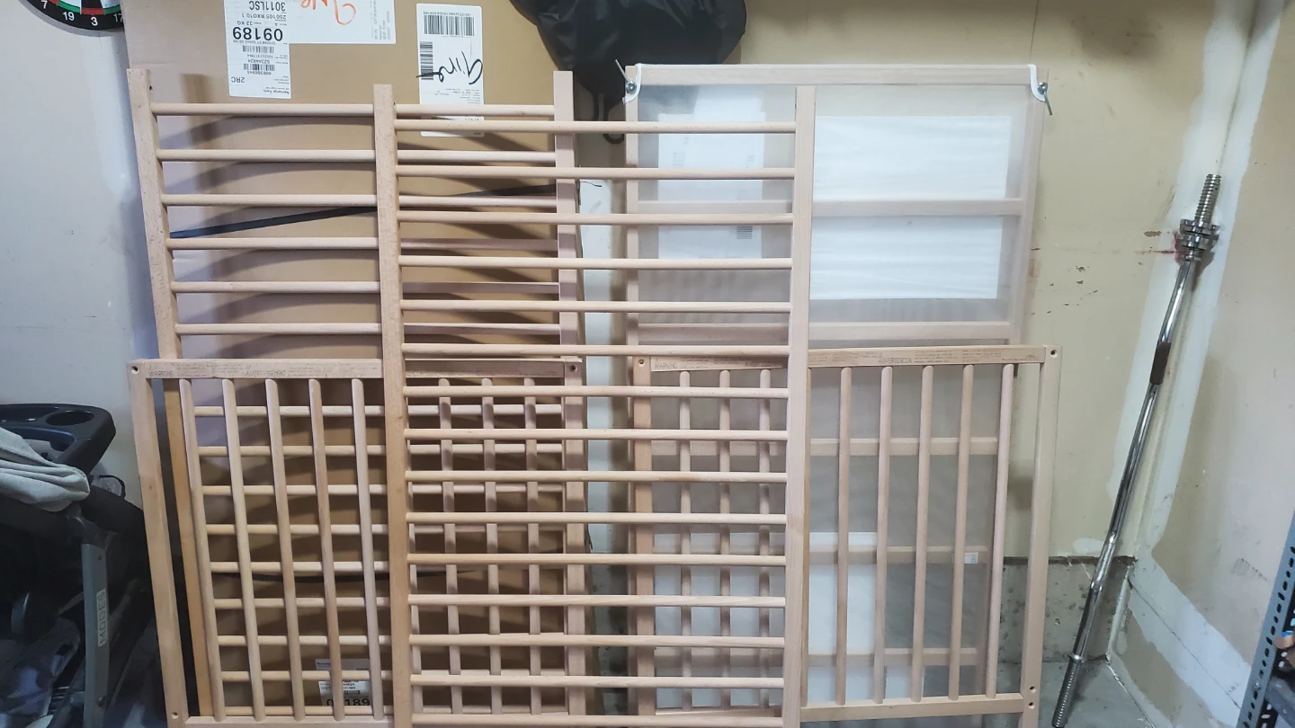 IKEA Sniglar Crib ( used like new ) - photo 2