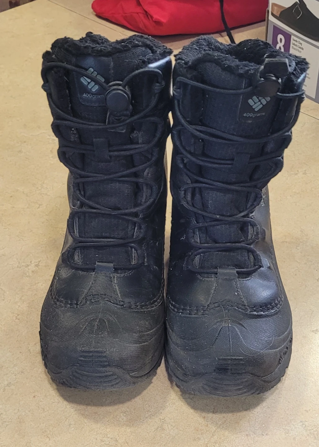 Winter boot size 4 youth