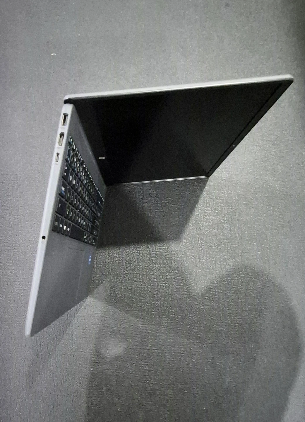 HP Laptop - photo 4