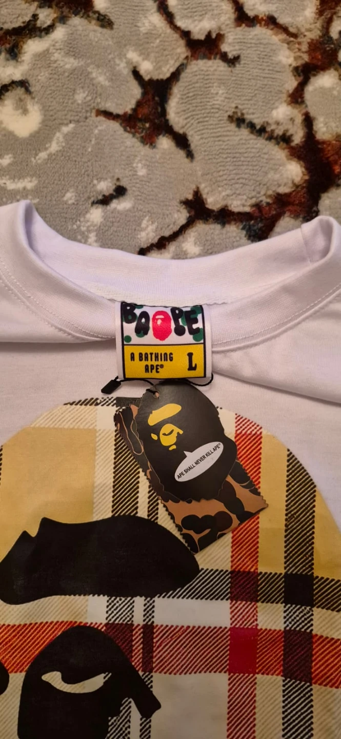A Bathing Ape T-Shirt Size L open to trades