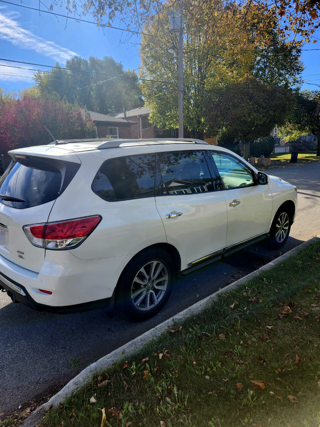 Nissan Pathfinder SL AWD - photo 4