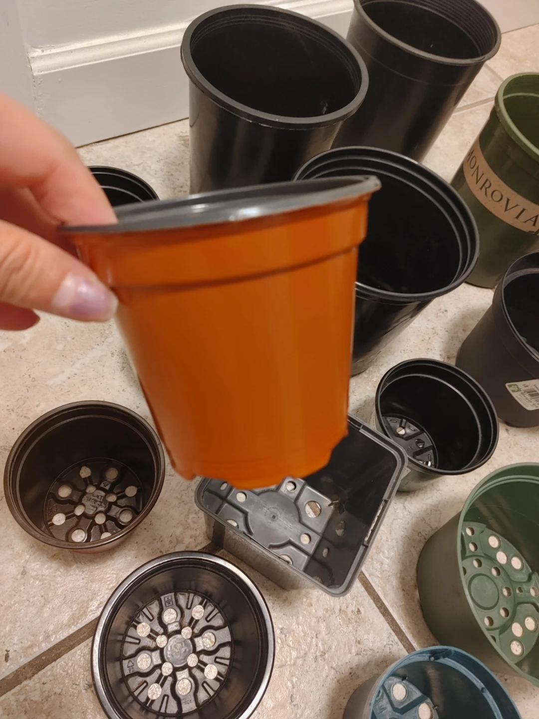 20pcs small flower pots all for $5 - photo 3