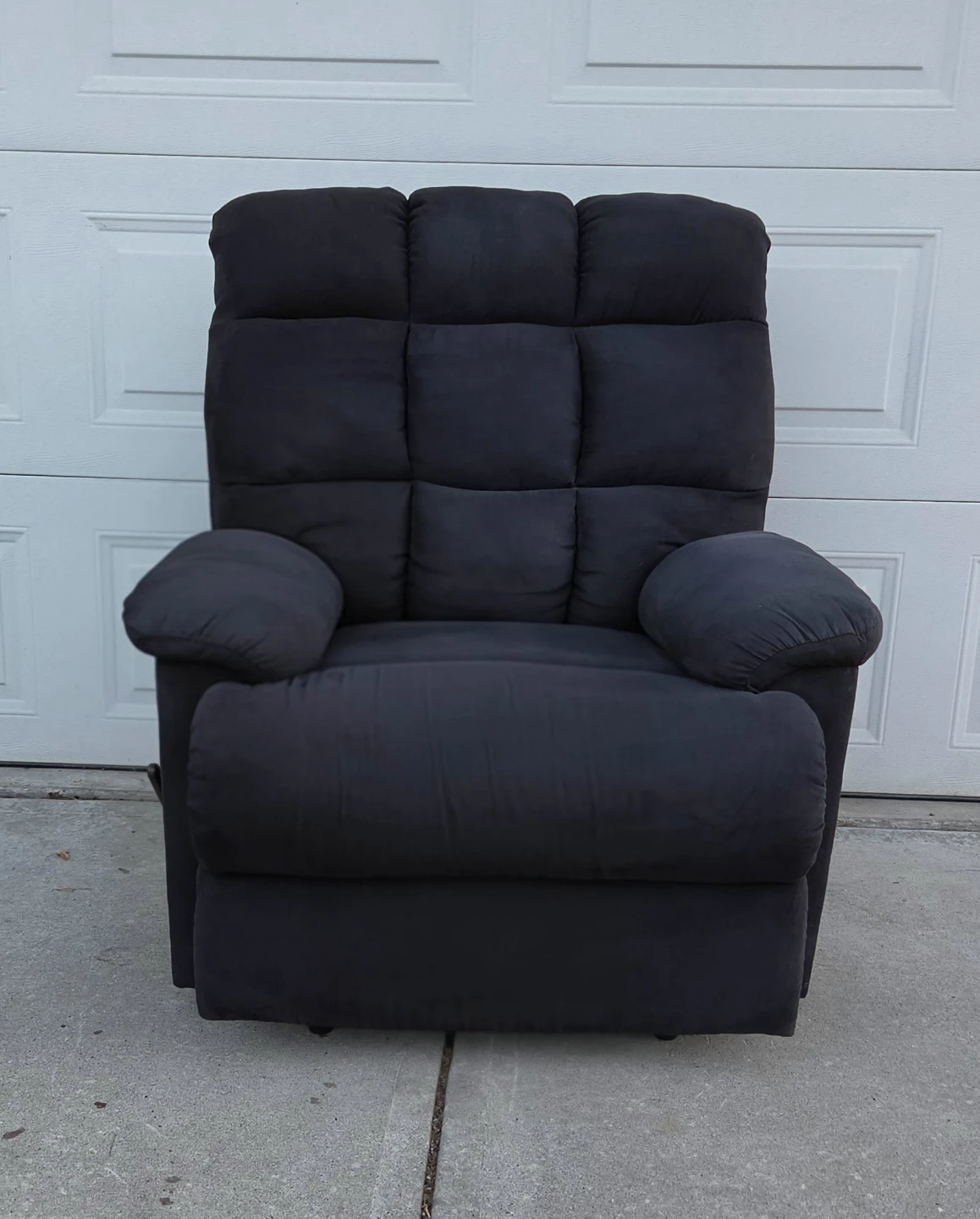 Black Microfiber Wall Hugger Recliner. Mint From Showhome!