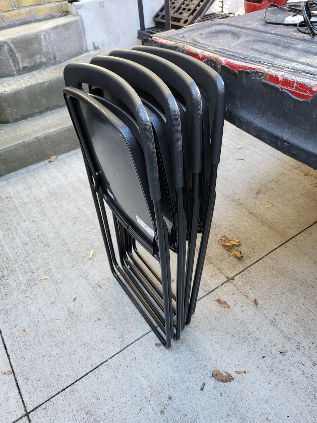 Set of 4 Black Folding Chairs - photo 2