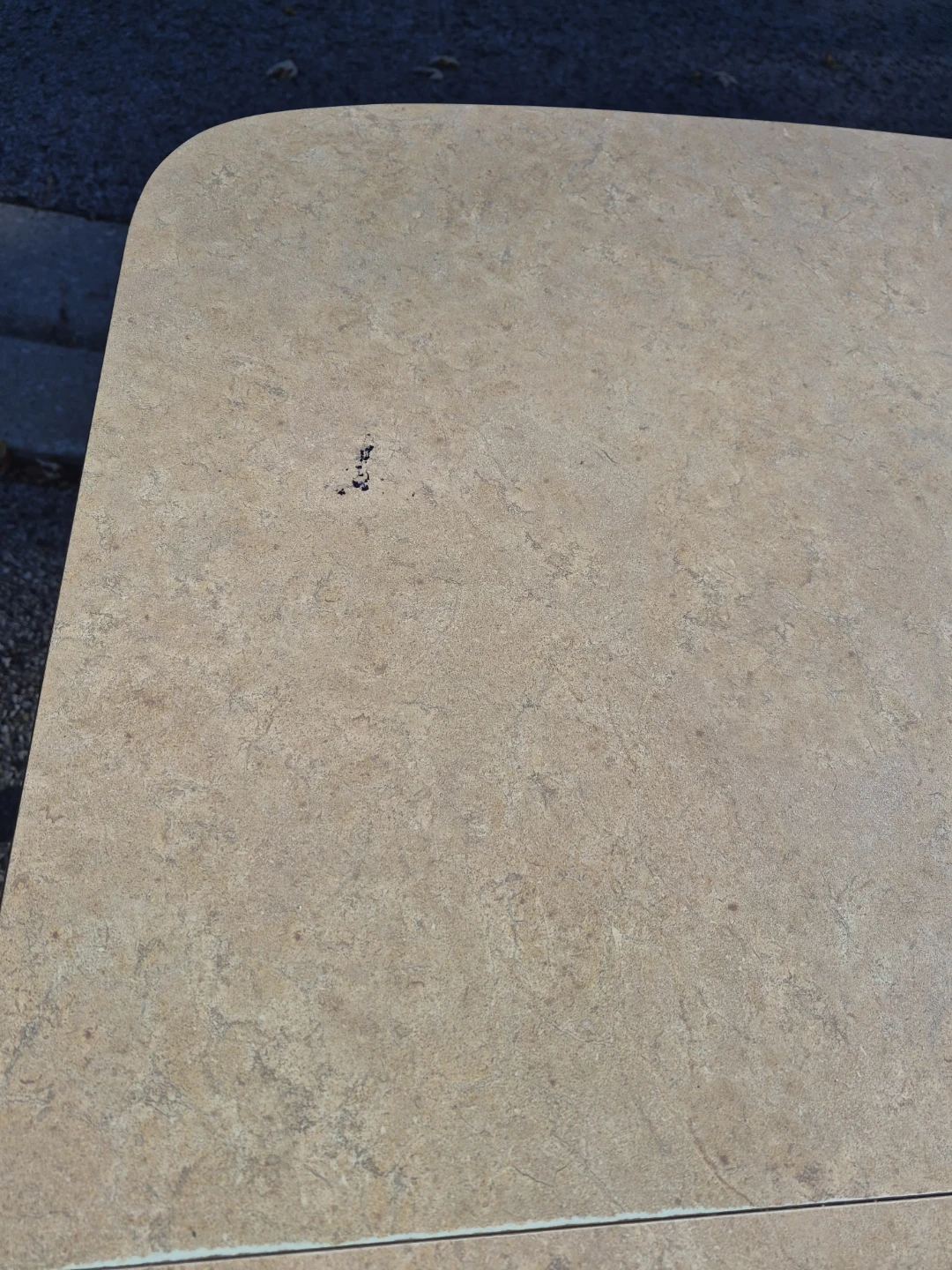 Kitchen table with extendable leaf. - photo 2