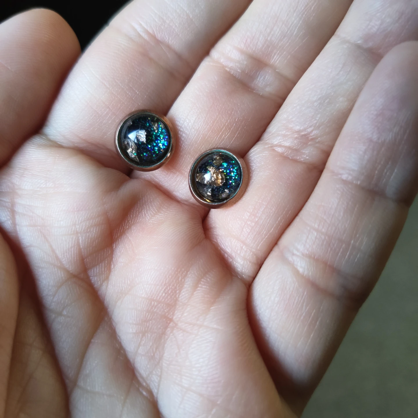 Resin stud earrings - photo 4