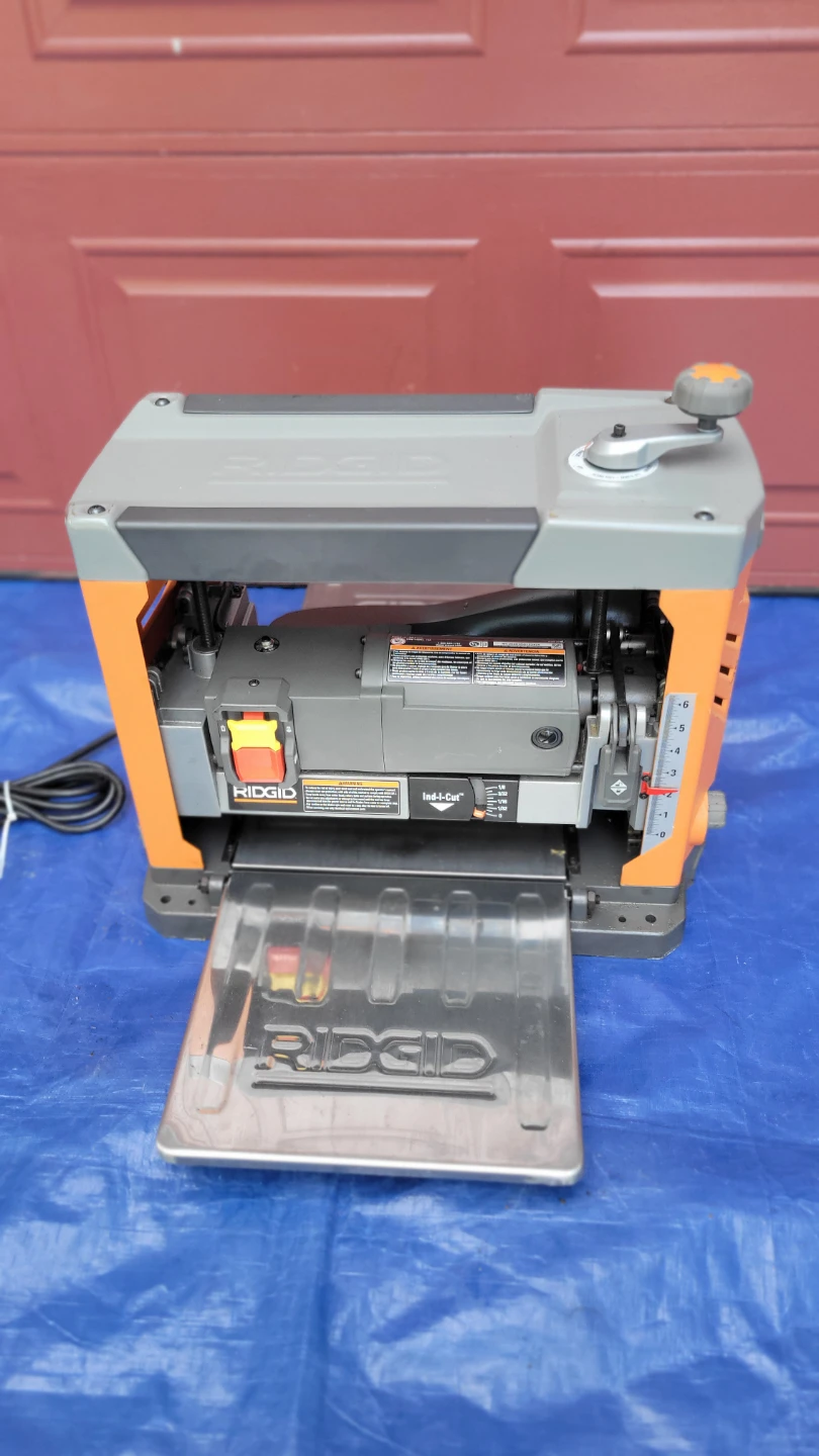 RIDGID 13-inch Thickness Planer R4331T - photo 2