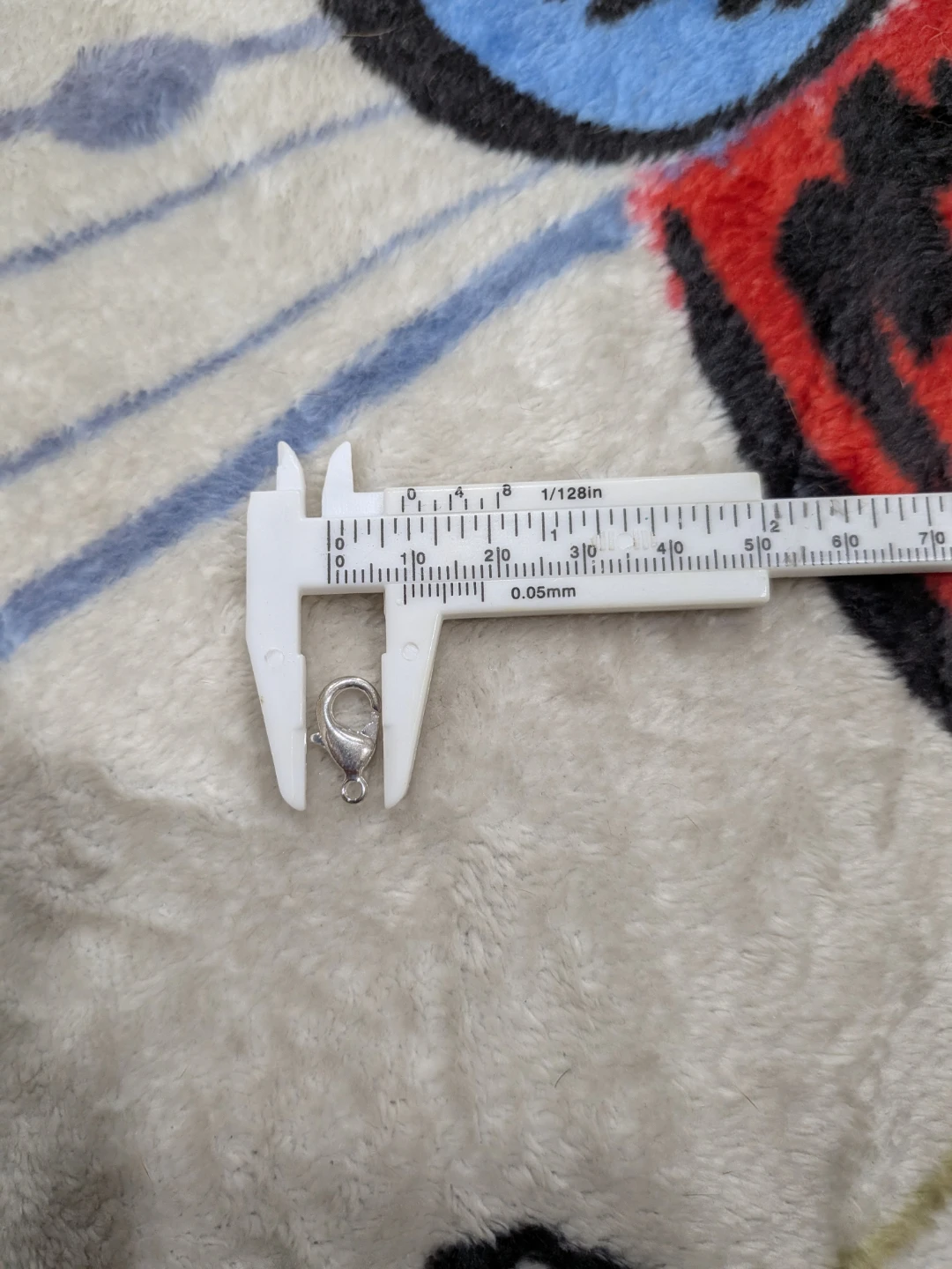 Silver lobster claw clasps - photo 2