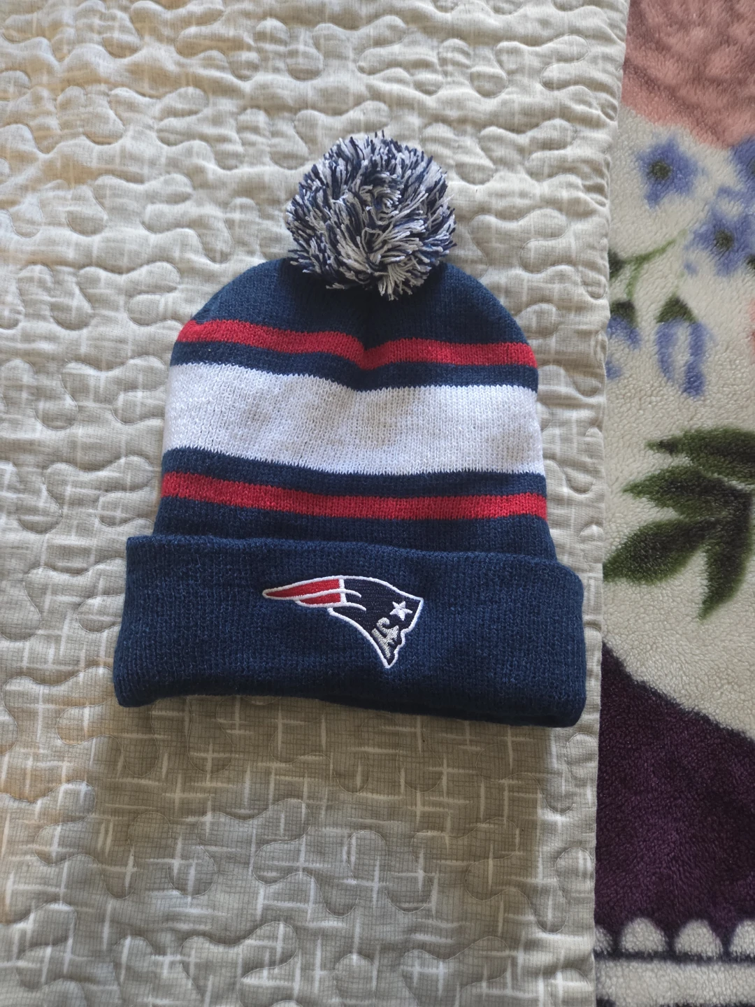 New England Patriots Budweiser Pom Toque