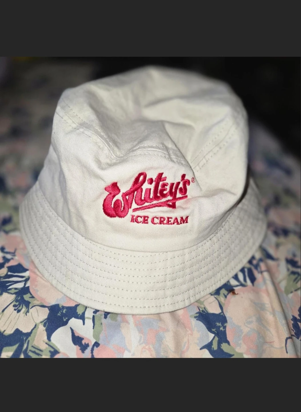 Big Accessories 'Whitey's Ice Cream' Beige Bucket Hat in a XL