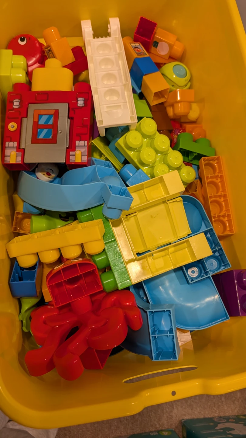 Mega Bloks Three different sets in one bin - photo 3