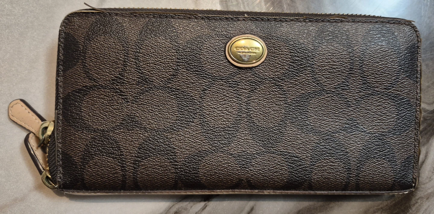 Coach Signature Canvas Accordion Zip Wallet