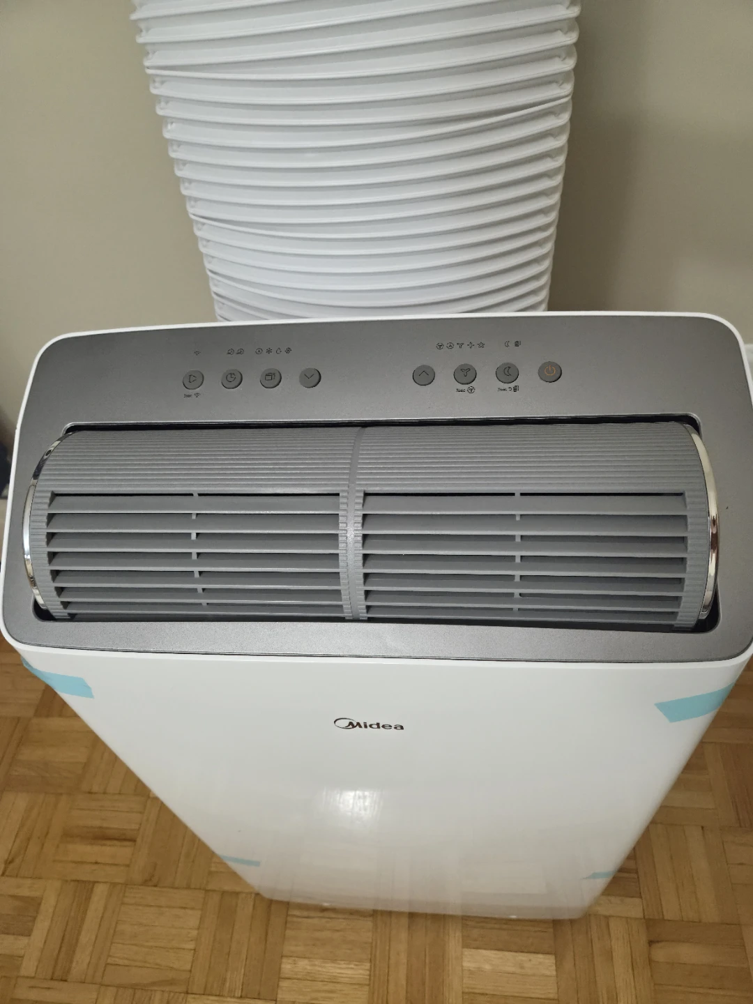 Midea Smart Portable Air Conditioner 10,000 BTU (3 months old) - photo 2