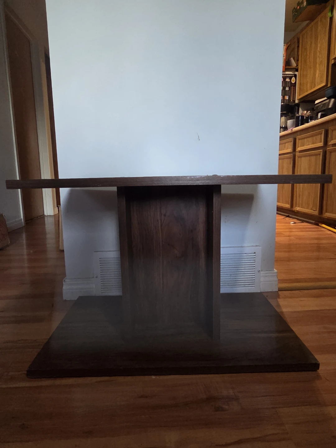 Used but like new side table - photo 2