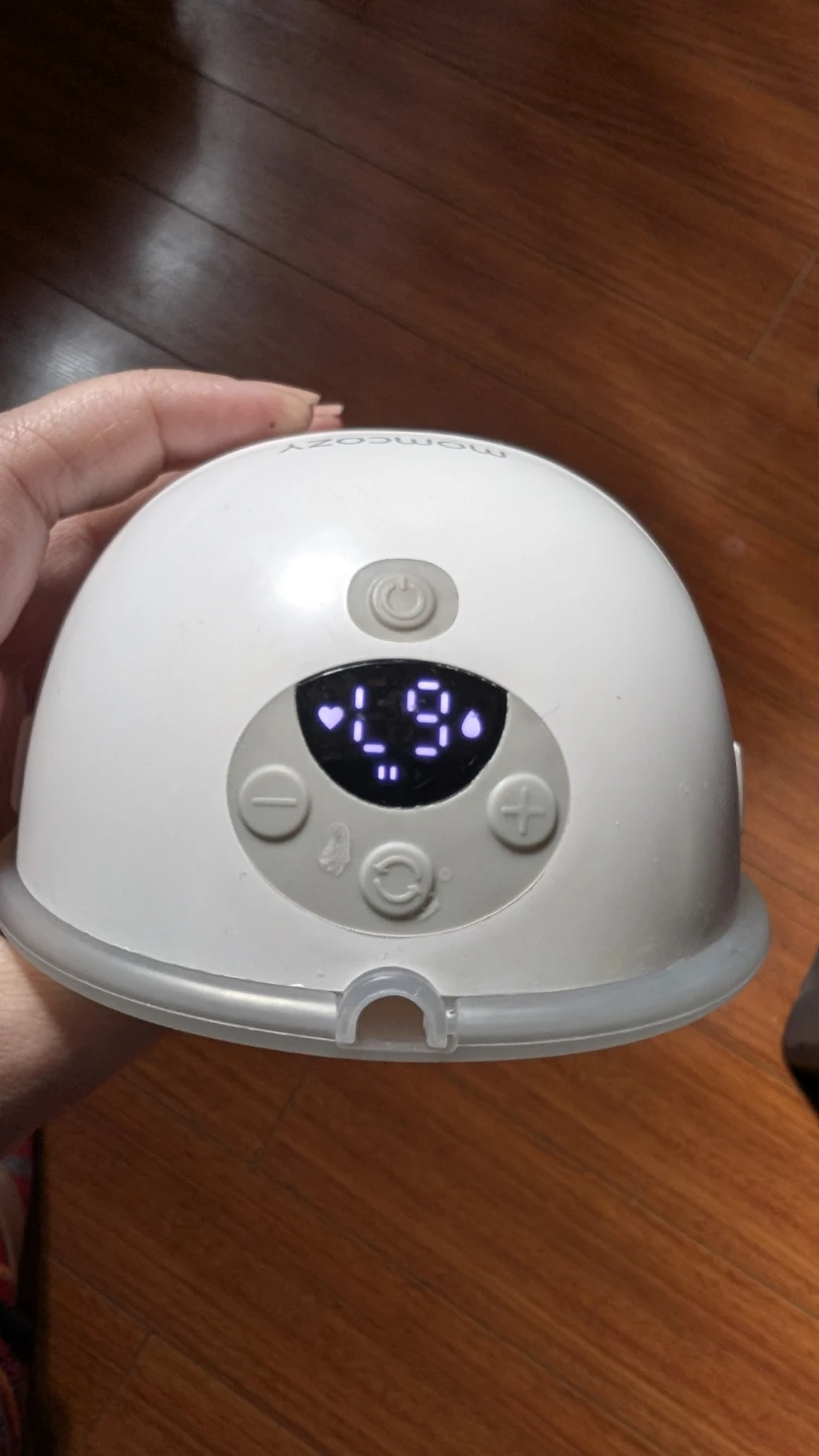 FREE used Momcozy Wearable Breast Pump, WORKS ONLY on LEVEL 9 - photo 2