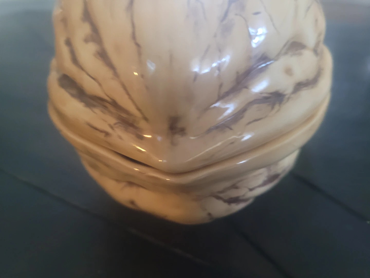 Nut jar
