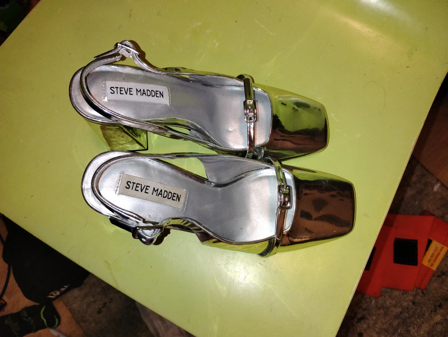 Steve Madden Silver Slingback Heels - photo 3